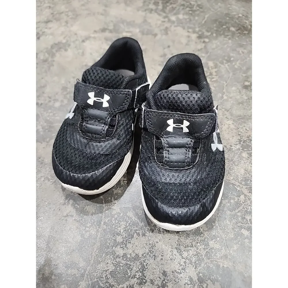 2 Pairs Under Armour Assault & Surge Toddler Shoe Sz 6 K Black Hook & Loop
